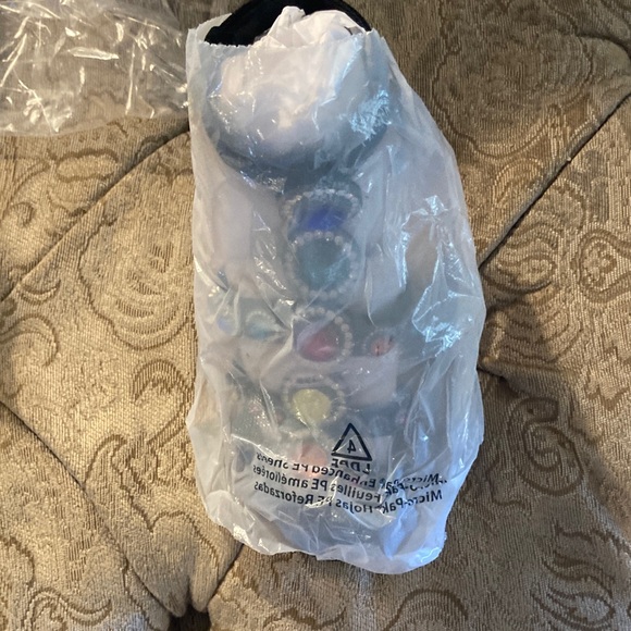 Kurt Geiger Multicolor Patterned Box - Picture 9 of 11